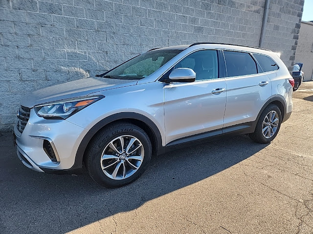 2017 Hyundai Santa Fe SE