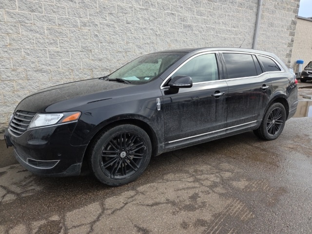 2019 Lincoln MKT Standard