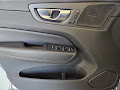 2023 Volvo XC60 B5 Ultimate Dark Theme