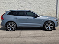 2023 Volvo XC60 B5 Ultimate Dark Theme