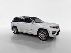 2022 Jeep Grand Cherokee Summit