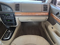 2002 Lincoln Continental Base