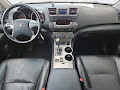 2011 Toyota Highlander SE
