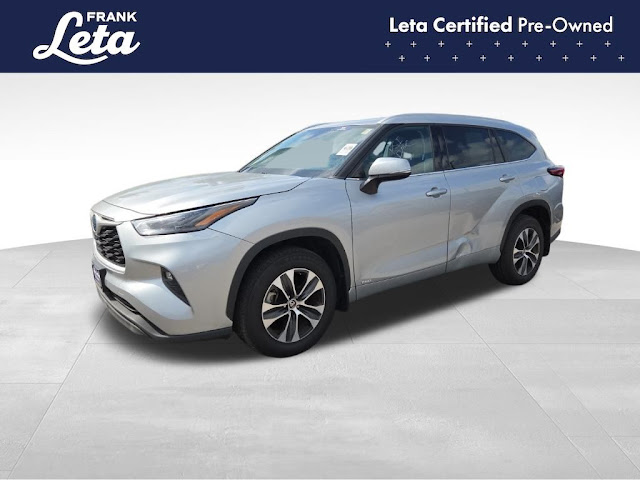 2022 Toyota Highlander Hybrid XLE