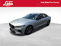 2022 Volvo S60 B5 Momentum
