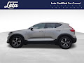 2023 Volvo XC40 B5 Plus Bright Theme