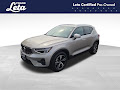 2023 Volvo XC40 B5 Plus Bright Theme