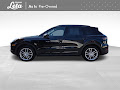 2022 Porsche Cayenne Base