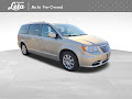 2016 Chrysler Town & Country LX