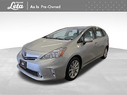 2014 Toyota Prius v Five