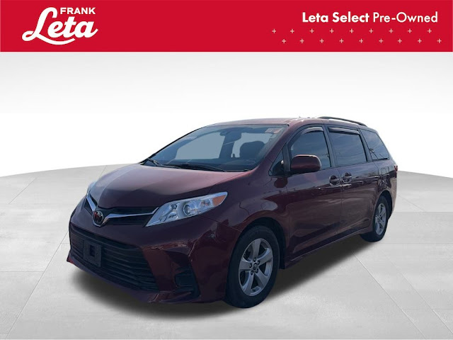 2018 Toyota Sienna LE