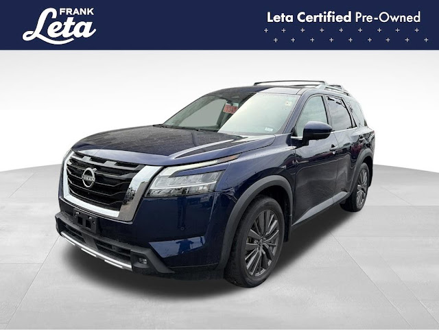 2022 Nissan Pathfinder SL