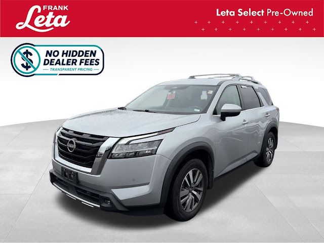 2022 Nissan Pathfinder SL