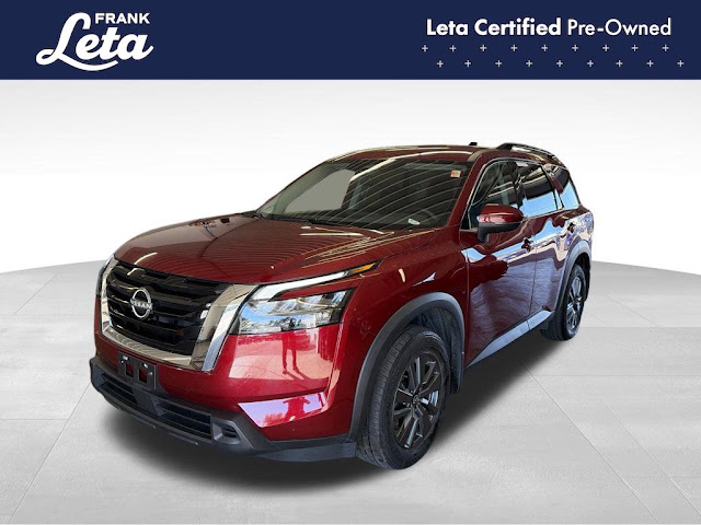 2024 Nissan Pathfinder SV